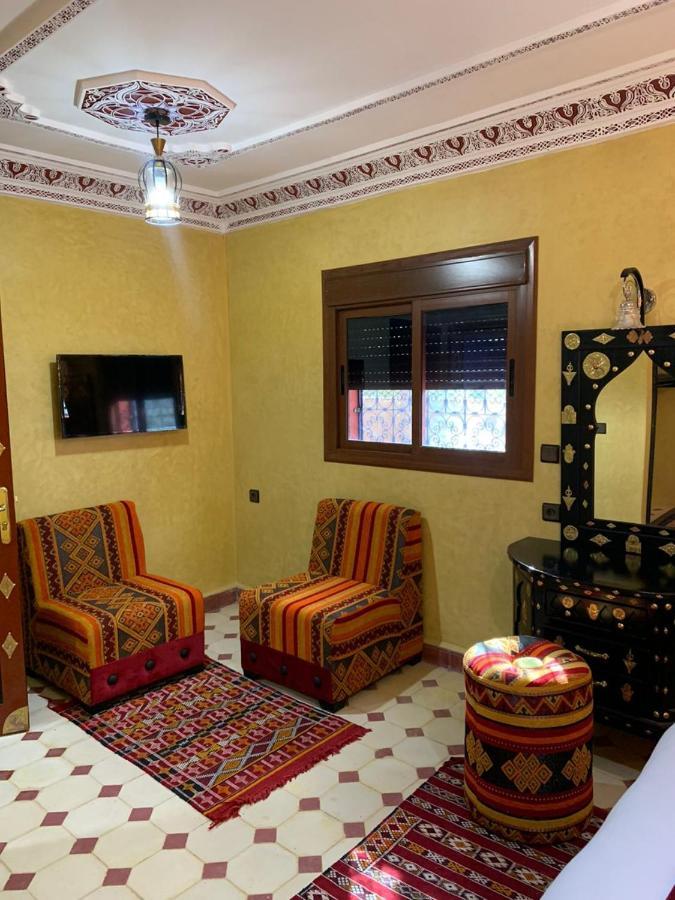 Dar Alfourssane Ferme D'Hote Ouarzazate Bagian luar foto