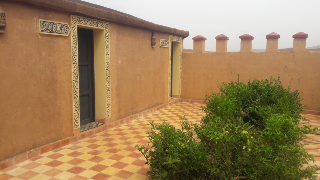 Dar Alfourssane Ferme D'Hote Ouarzazate Bagian luar foto